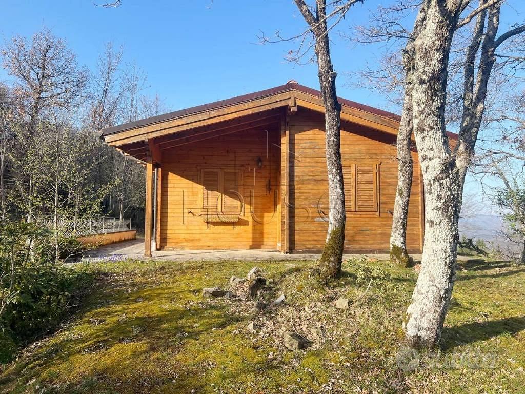 Rustico / Casale di 126 m² con 5 locali e box auto - Vista 4