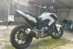 Honda nc 750 x automatica