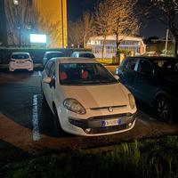 AUTO A METANO - FIAT Punto usata 180000 km