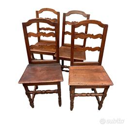 Raro gruppo di sedie a rocchetto noce epoca '600