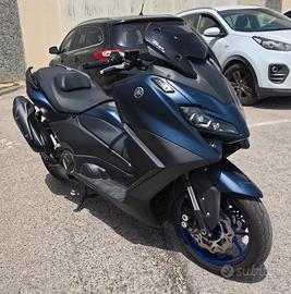 Yamaha Tmax 560