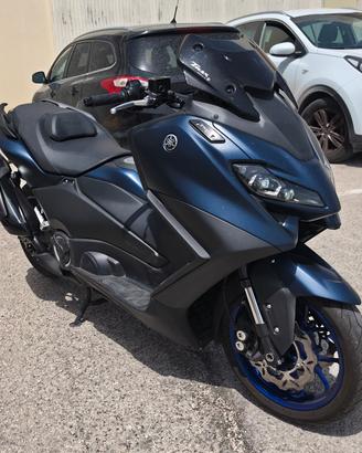 Yamaha Tmax 560