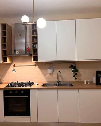 ARREDAMENTO COMPLETO CUCINA E SALONE