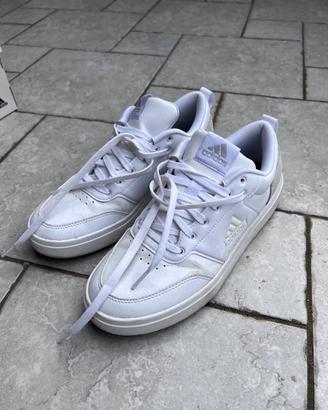 Sneakers Adidas bianche come nuove – taglia 42 2/3