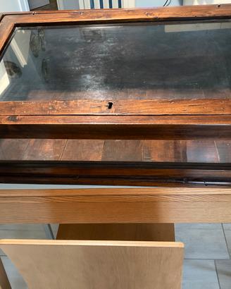 Scatola antica in legno e vetro