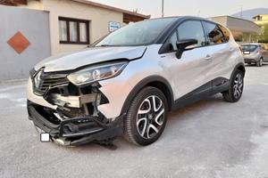 Renault Captur 1.5 DCI 90cv Hypnotic 2017 Sinistra