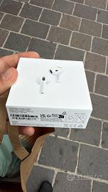Airpods 4 concellazione rumore