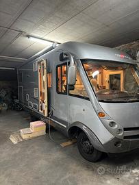 Camper carthago chic line patente C