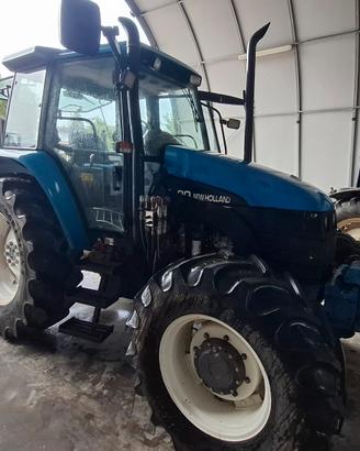 Trattore  con pala, caricatore  new holland  TS 90