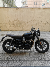 Triumph street twin 900