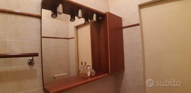 Mobiletto pensile per bagno