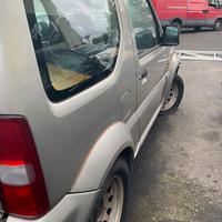 suzuki jimmy per pezzi di ricambio