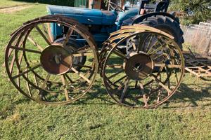 Ruote a gabbia per Ford Super Dexta