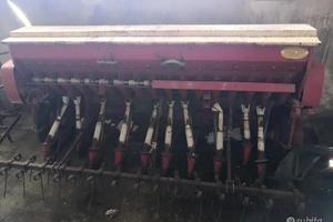 Seminatrice marca Carraro- 2 m