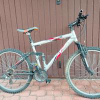 bicicletta MTB 