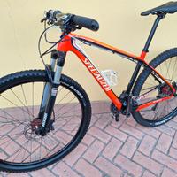 Specialized Stumpjumper Carbon Ruote 29" Taglia M