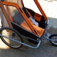 Rimorchio porta-bimbo per bicicletta