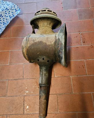 antica lanterna per carrozze
