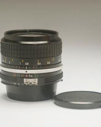 Nikon Nikkor 28mm f 3,5 Ai