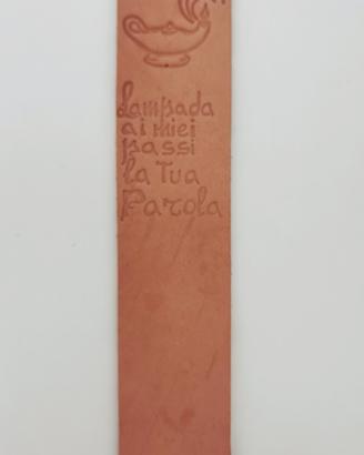 Segnalibro in cuoio con Tau