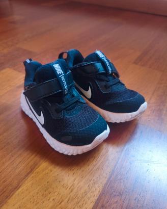 Scarpe Nike bambino/a n° 21