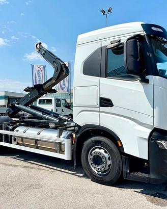 IVECO S-WAY 460 scarrabile, km 340.000