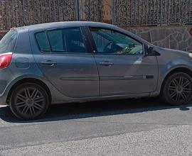 RENAULT Clio 3ª serie - 2010