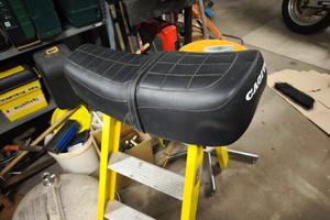 sella cagiva sst 250