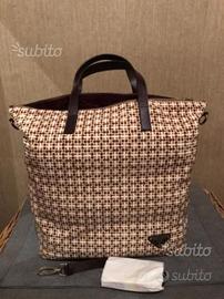 Prada borsa