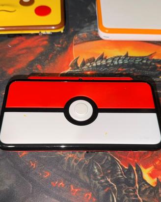 Nintendo 2DS XL Poké Ball Edition