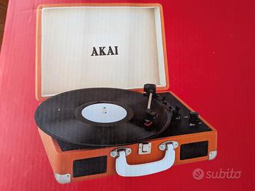 Giradischi portatile Akai Retro