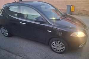  lancia y