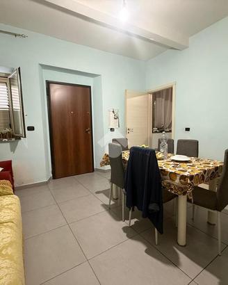 2 LOCALI A REGGIO DI CALABRIA