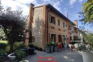 Immobile in asta di 344 m² con 3 locali e box auto