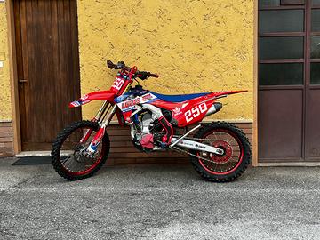 Crf 250r TARGATO