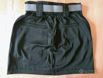 Calzoncini corti "Bershka" tg XS/IT 38