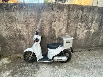 Motorino Aprilia Scarabeo