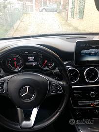Mercedes Benz cla 200d