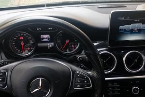 Mercedes Benz cla 200d