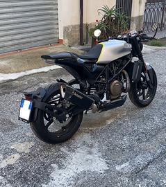 Husqvarna Vitpilen 701 Allestimento Cafè Racer -