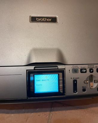 Stampante multifunzione Brother DCP-750CW