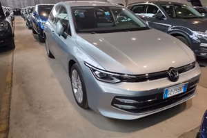 VOLKSWAGEN Golf 8.5 2.0TDI 150CV DSG Style IQ Li