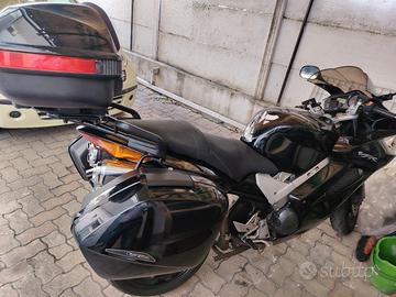 Honda VFR 800  V-Tek 