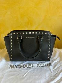 Borsa MICHAEL KORS Selma borchiata media