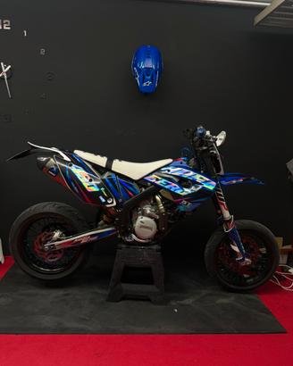 Husaberg fe 450 Motard a2