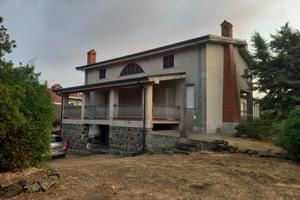 Ville abbinate con ampio terreno edificabile