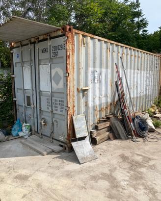 Container