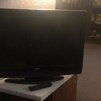 TV Innohit 32"