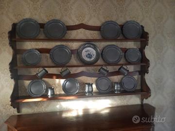 cristalliera,sedie,piattaia e12 piatti in peltro 