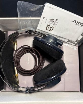 Cuffie AKG K702